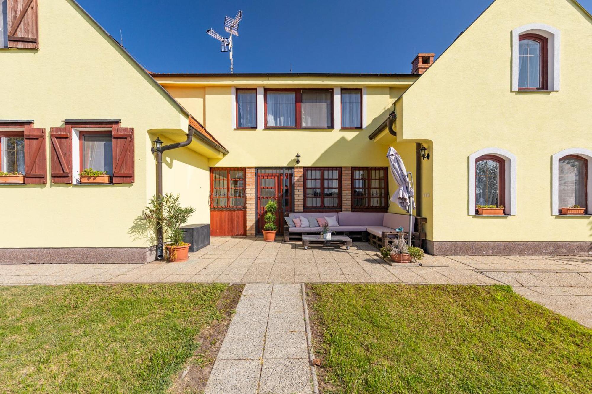 Penzion Arkadia Kyselica Exteriér fotografie